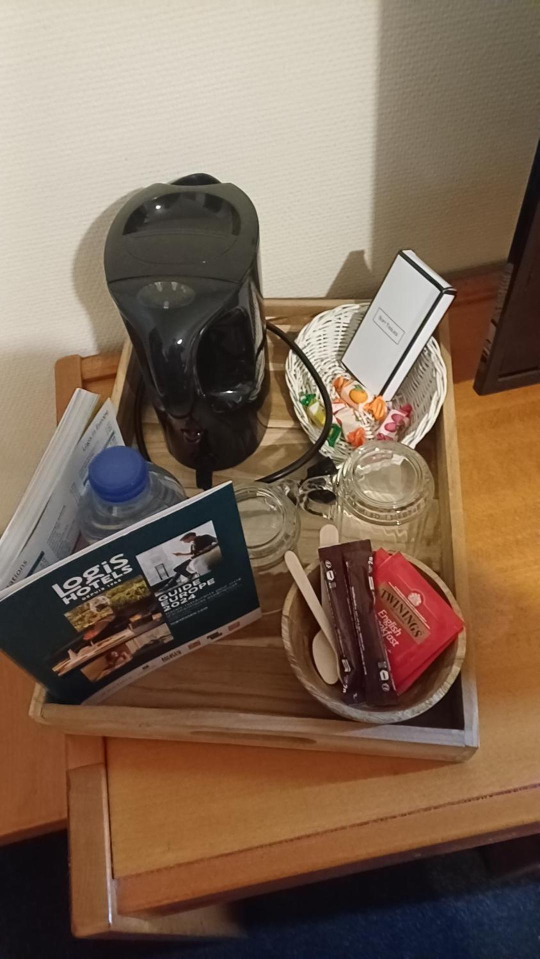 Logis Hotel - Les Paturelles Avesnelles Bagian luar foto