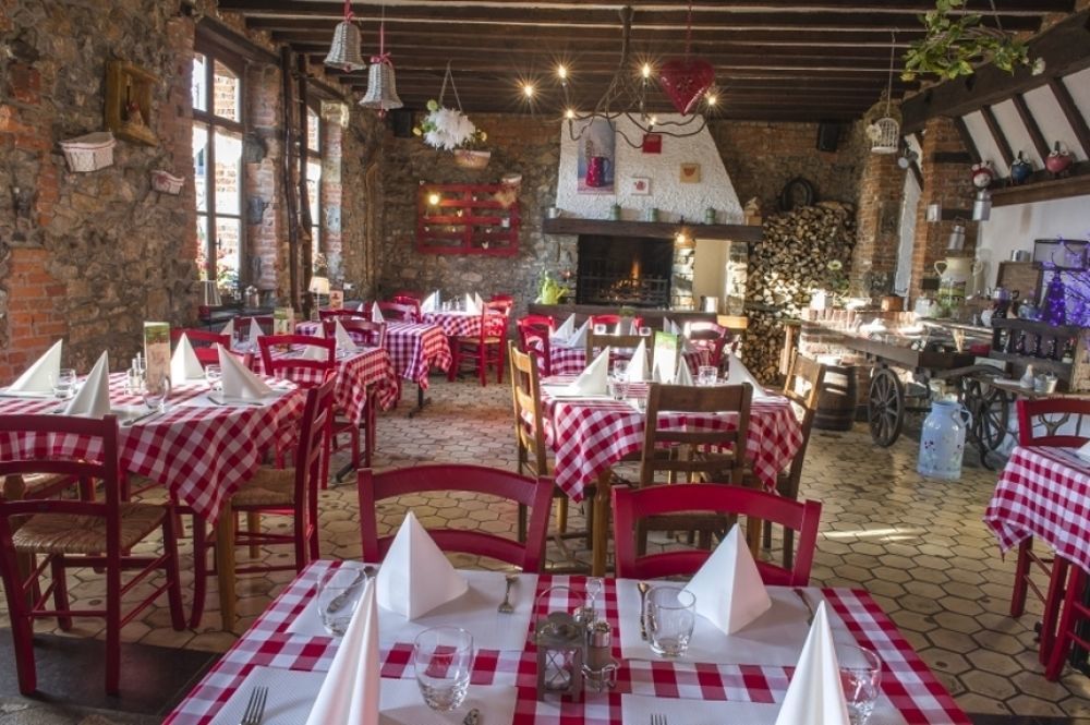 Logis Hotel - Les Paturelles Avesnelles Bagian luar foto